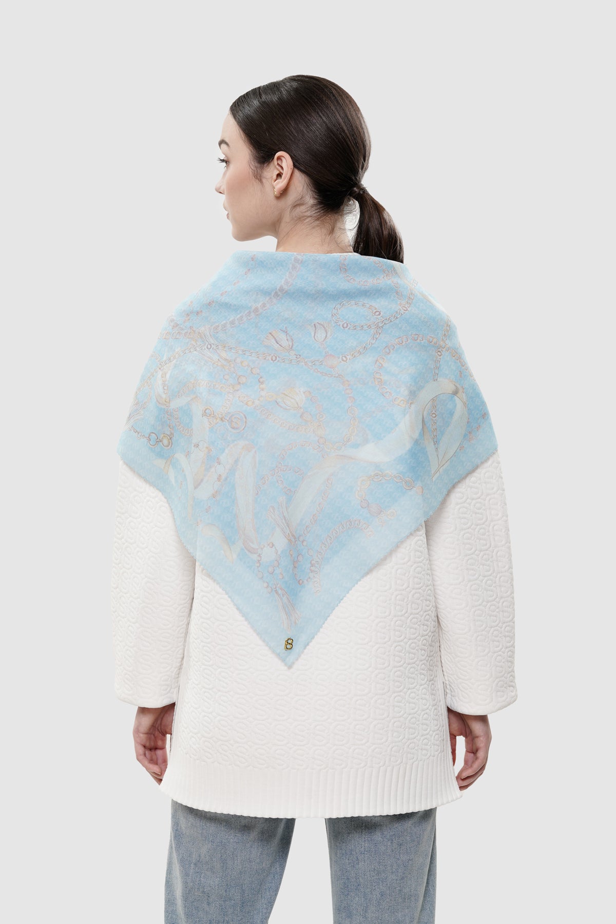 Signature Chain Square - Whisper