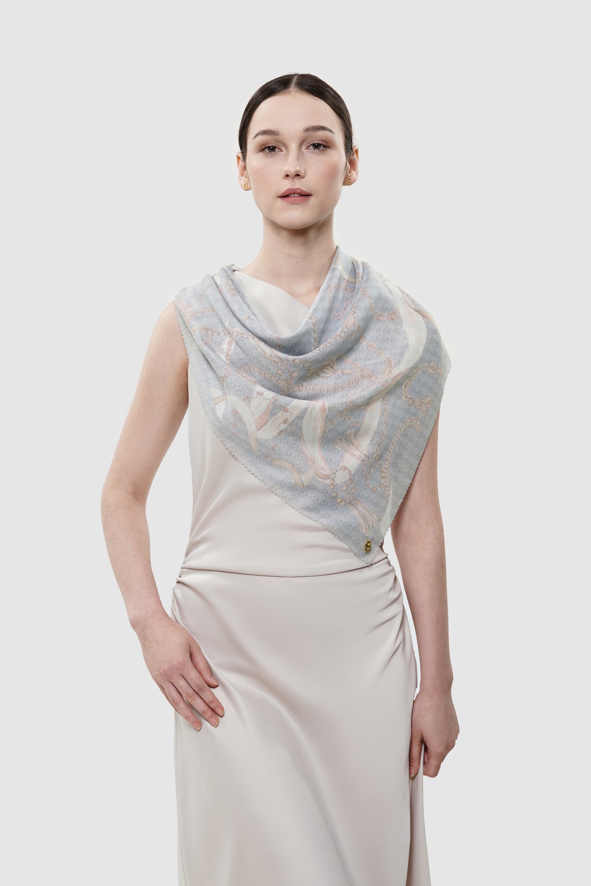 Signature Chain Square - Moonveil