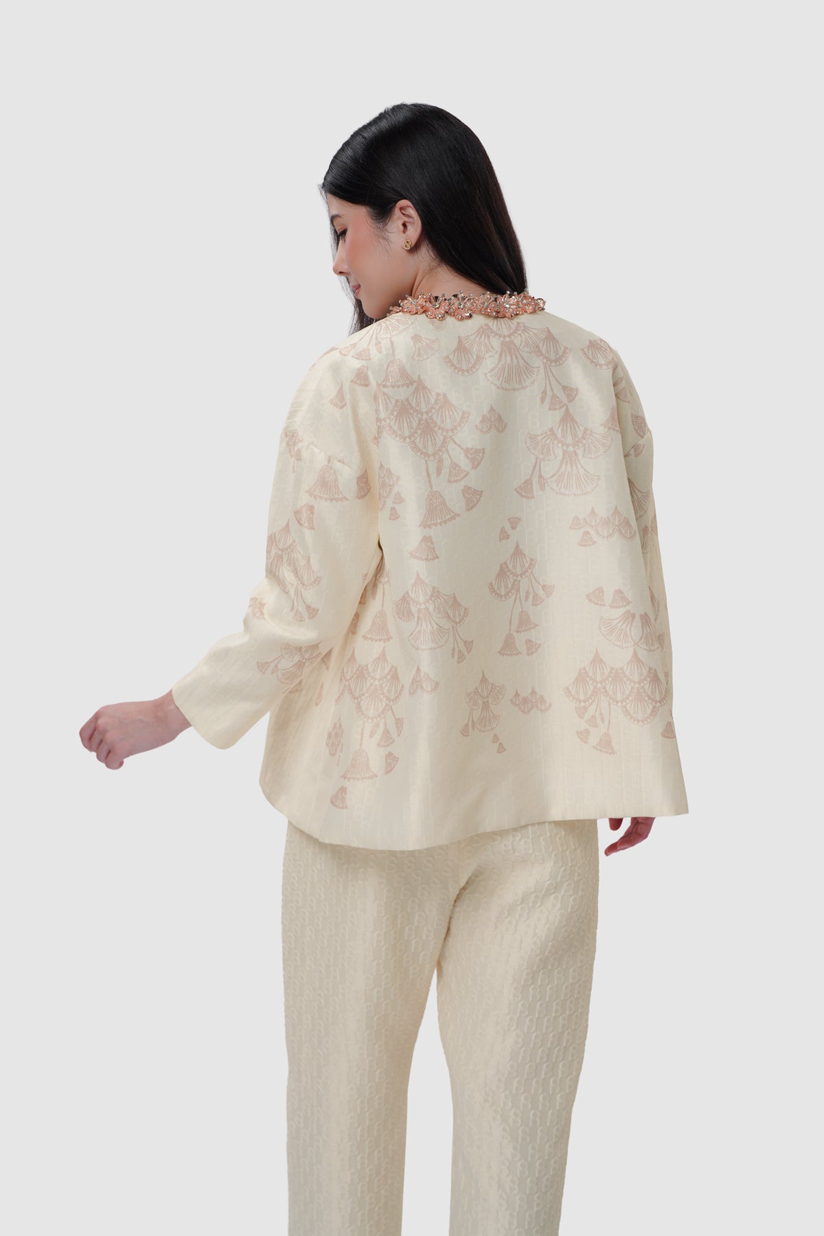 Signature Jacquard Printed Outer - Ecru