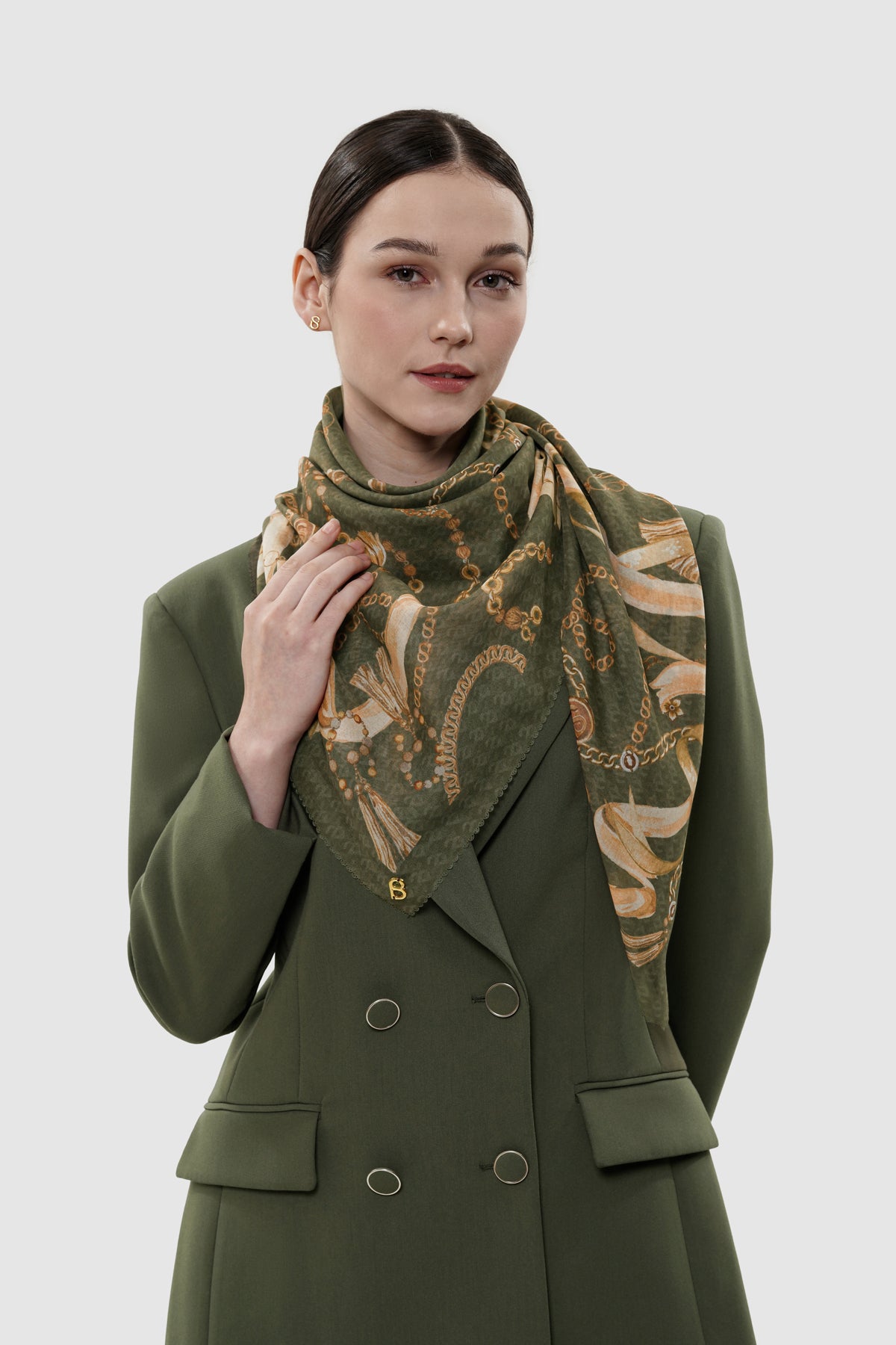 Signature Chain Square - Thyme