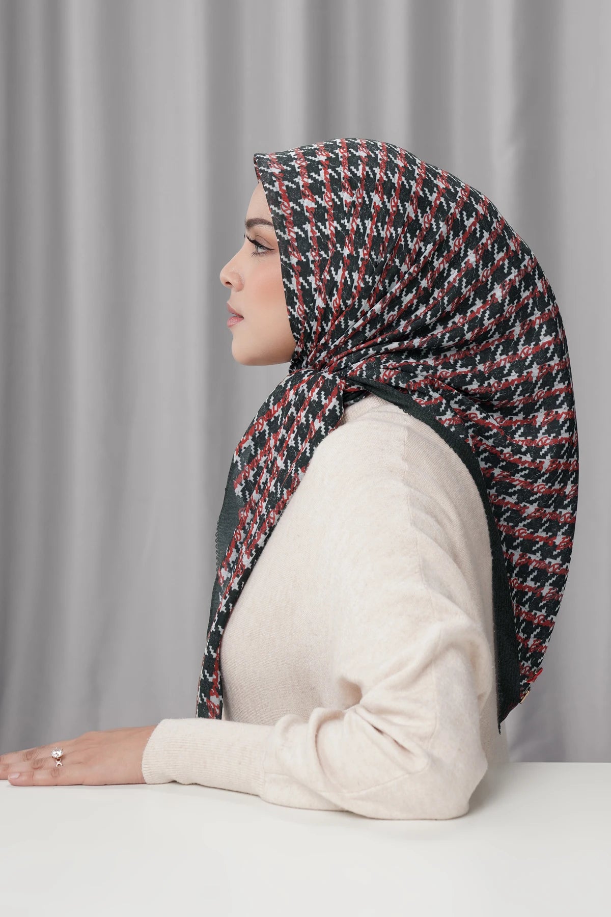 The Editor Square - Backstage