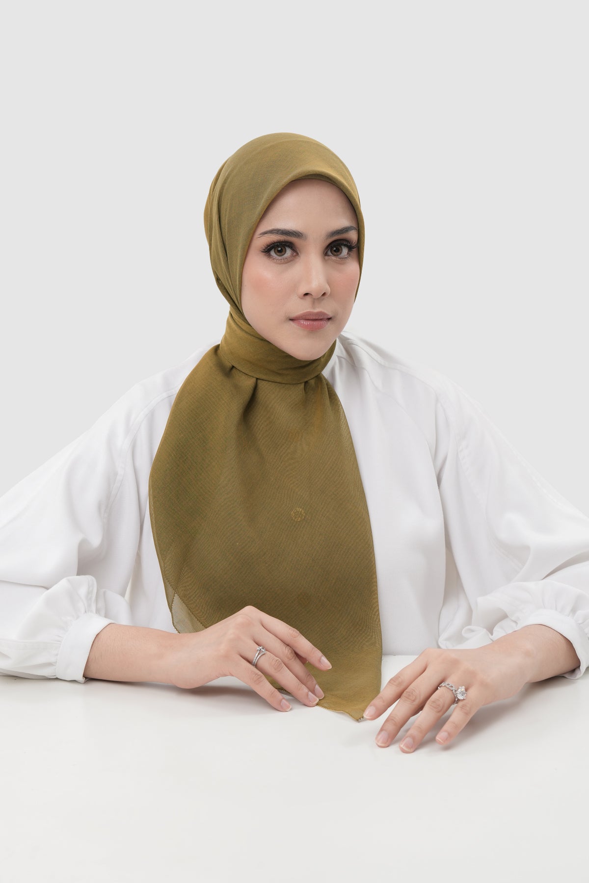 Sunday Square - Olive