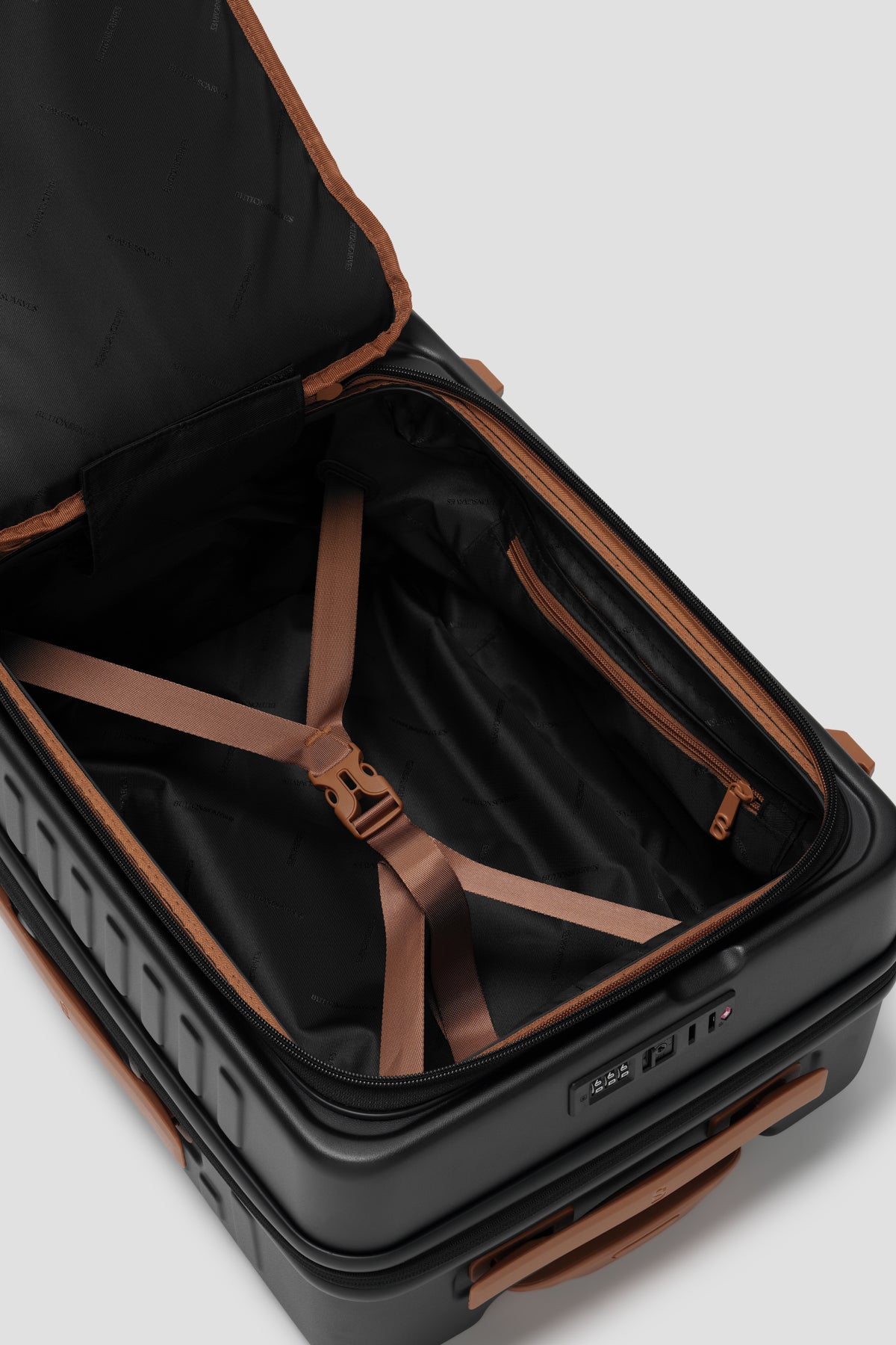 Carry On Luggage 2.0 - Black