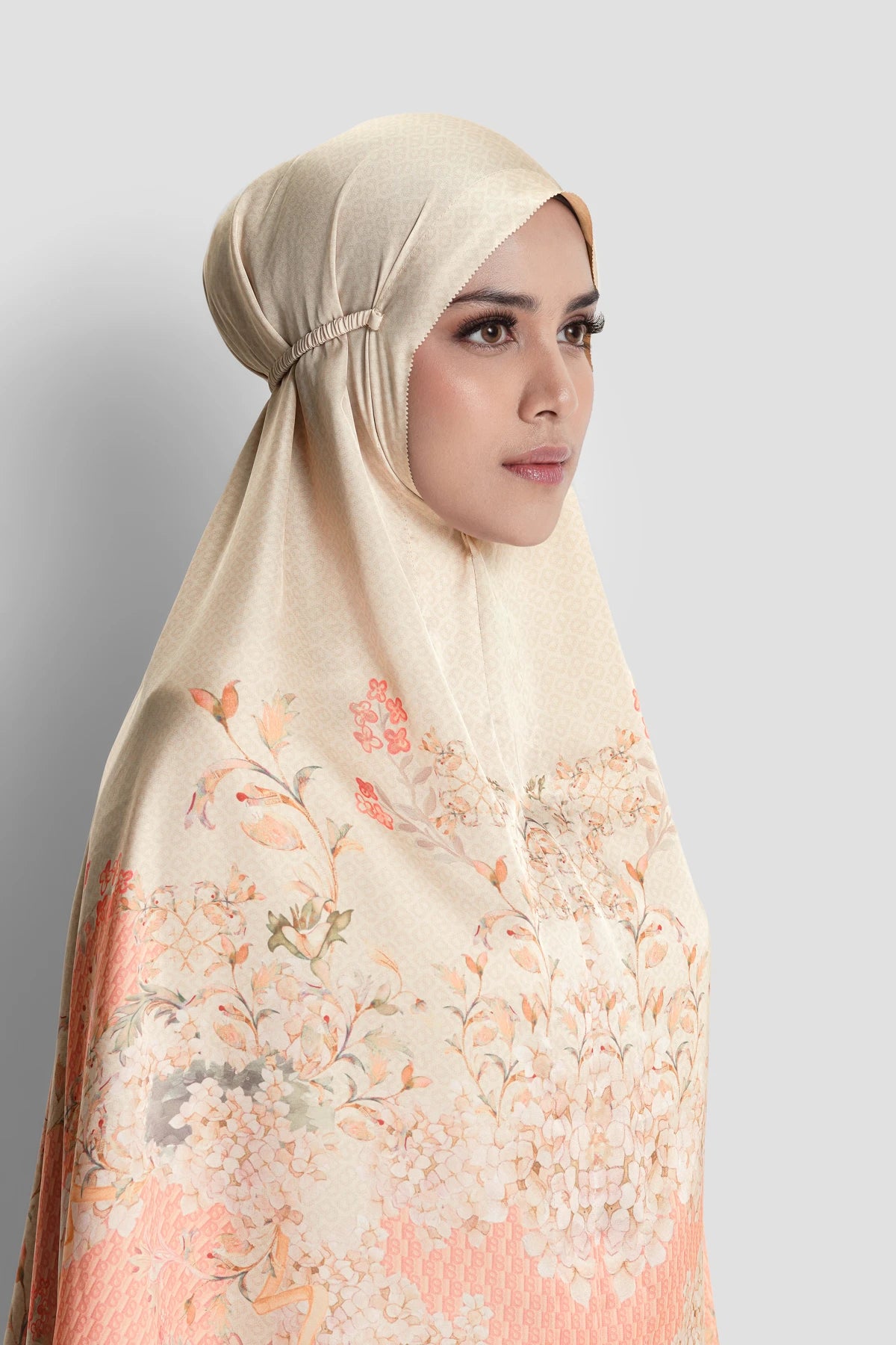 istanbul satin silk prayer robe in kebab by buttonscarves detail