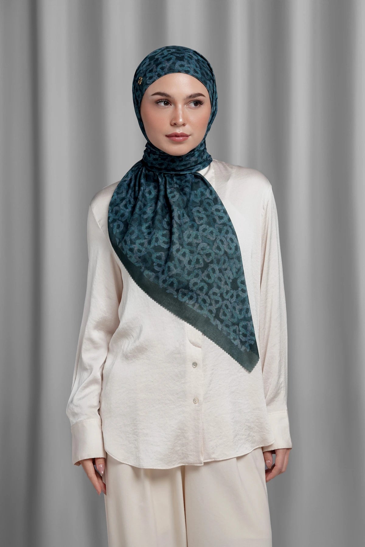 Samla de Fleur Tie Back Square - Blueberry