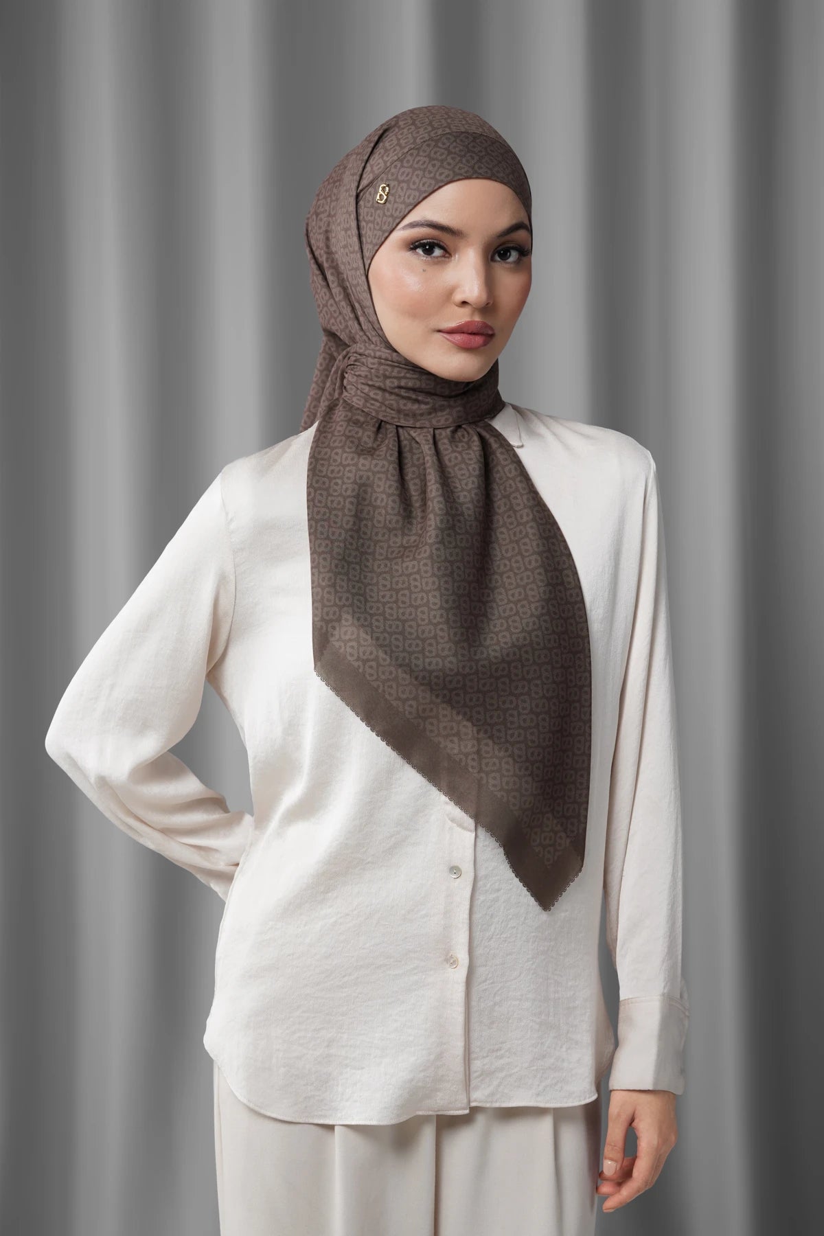 Tapis Tie Back Square - Tiramisu