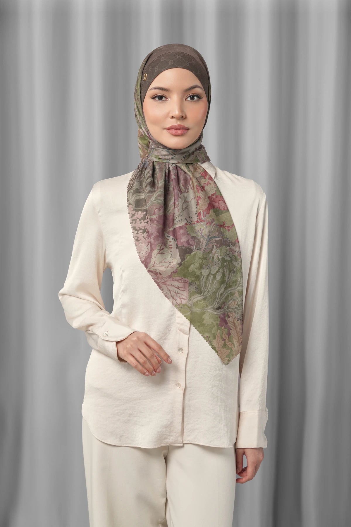under the sea tie back square scarf lionfish styled outfit