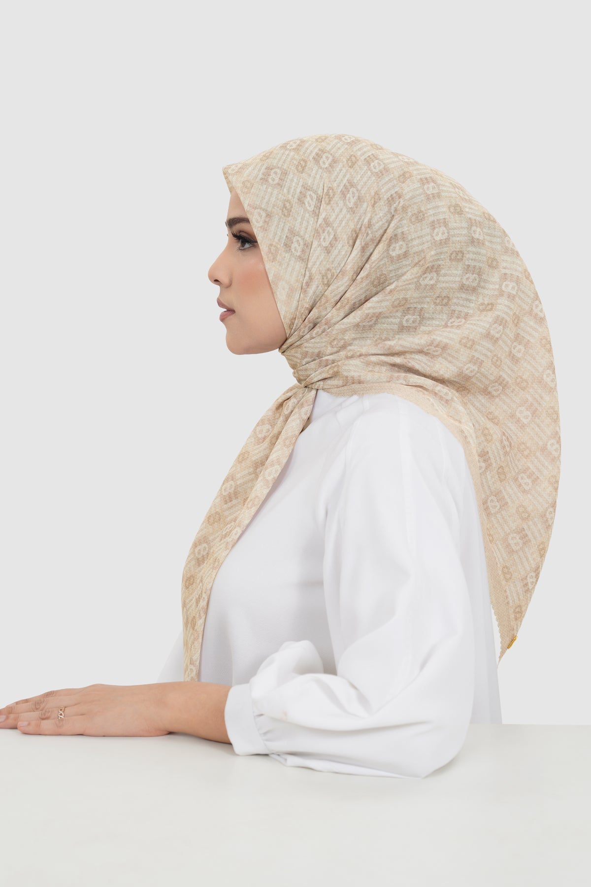 Anyam - Bleached Sand