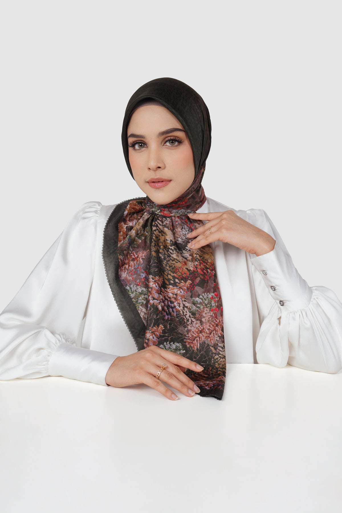 Holiday 3 Jacquard Voile - Root