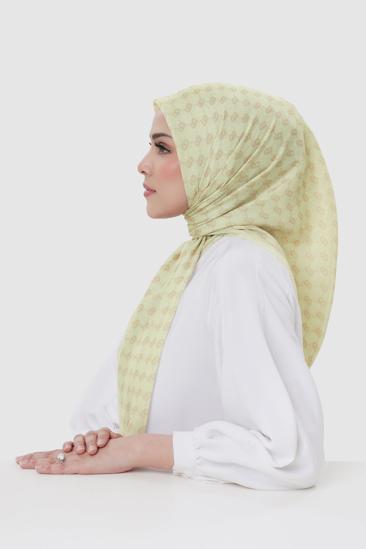 Beverly Square - Yellow Cream