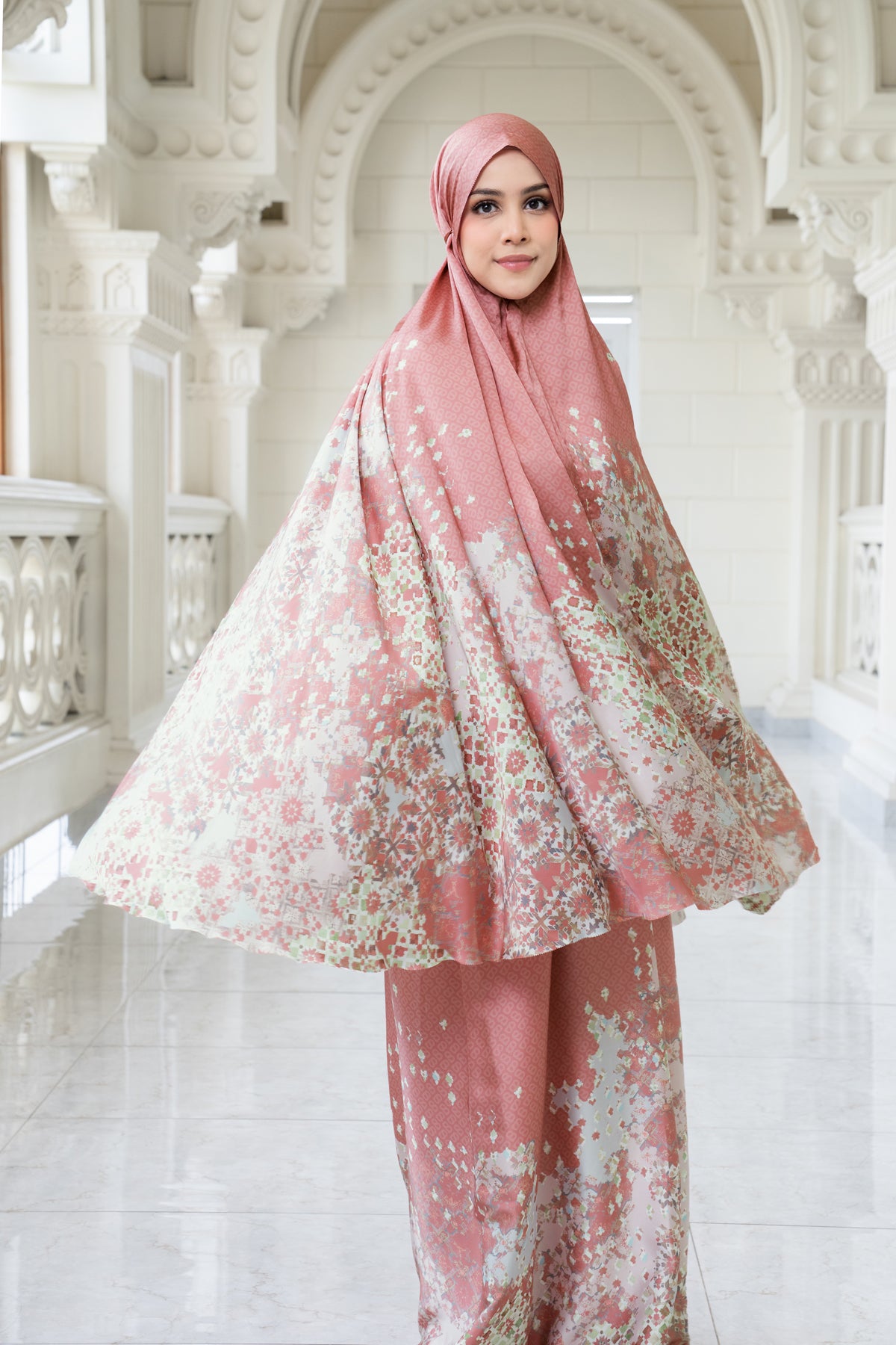 Moroccan Prayer Robe - Azalea