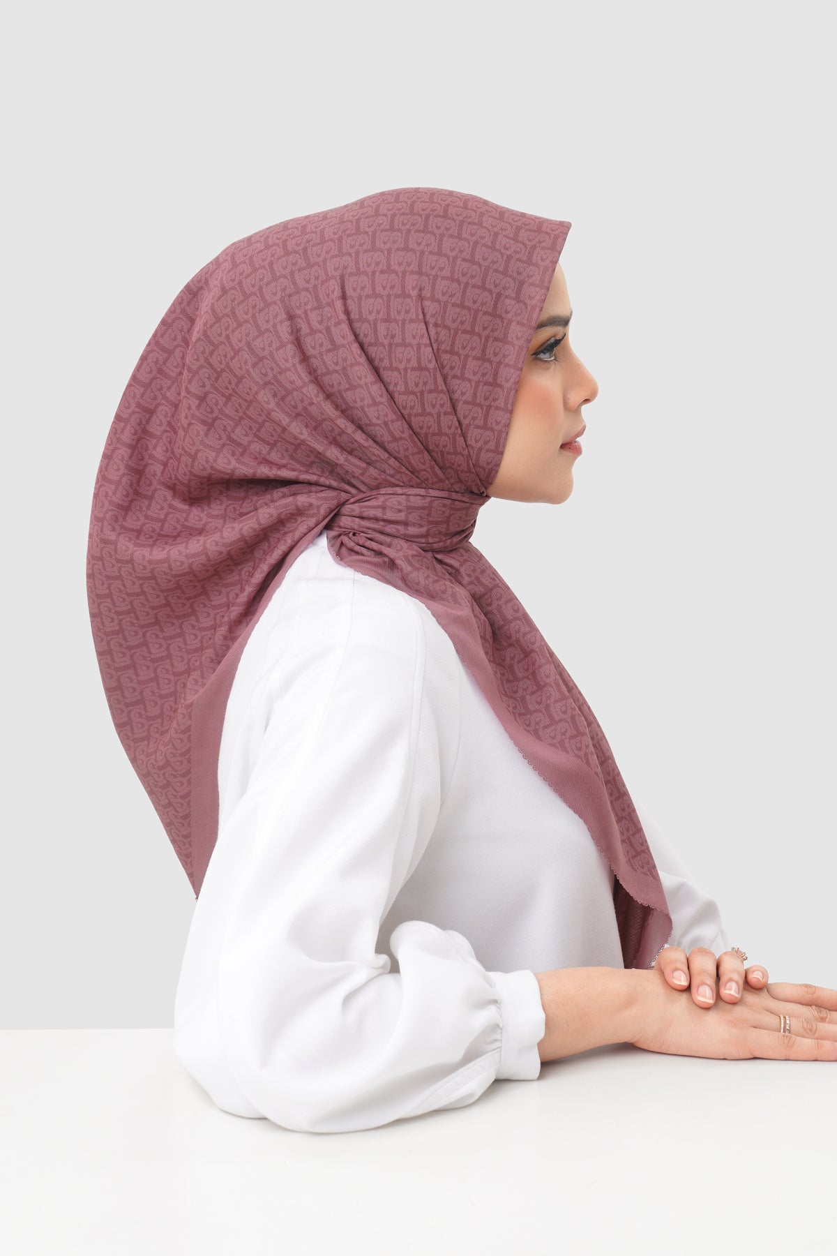 Bimu Twill Square - Roan Rouge