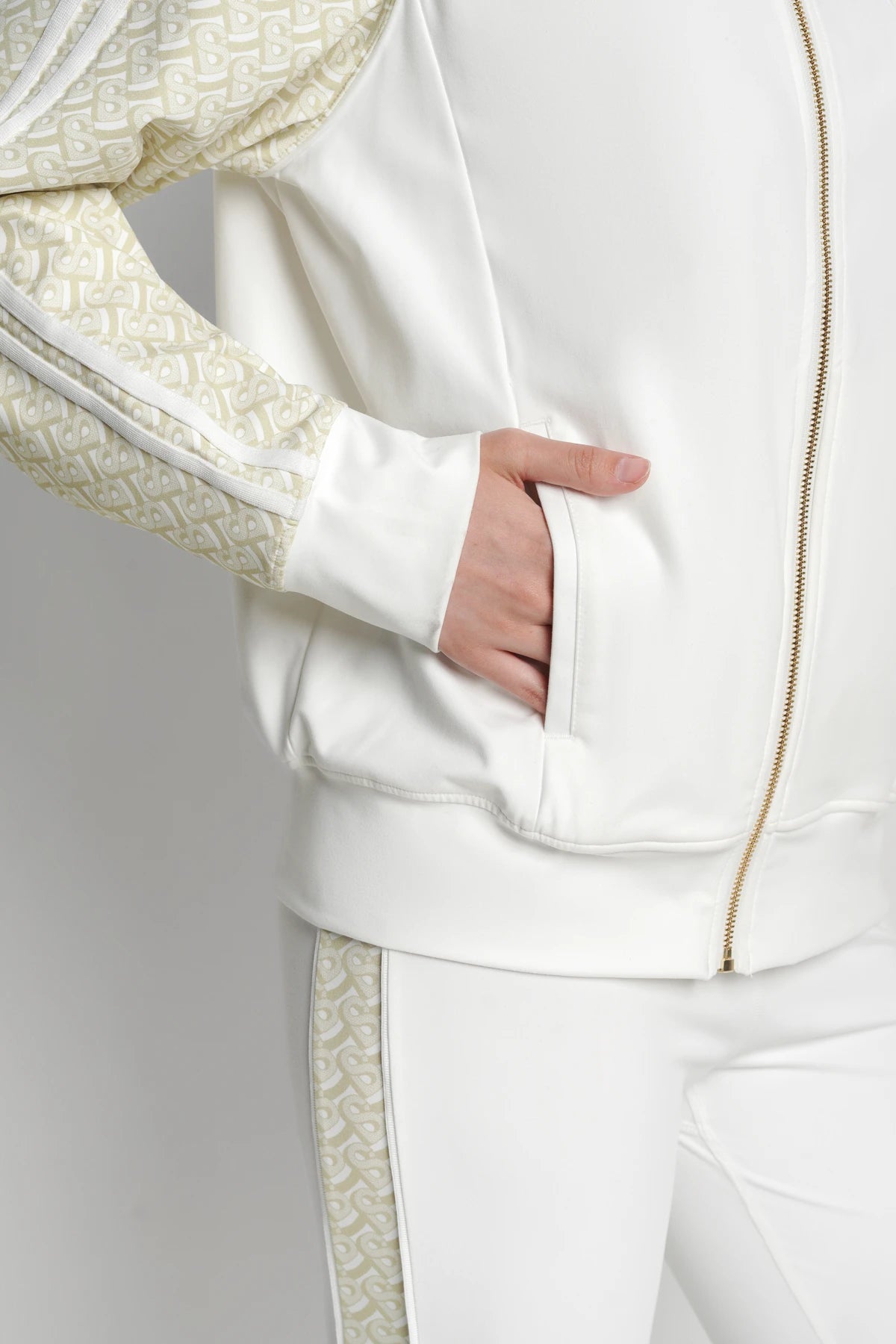 bimu shield jacket in vanilla by buttonscarves front pockets detail