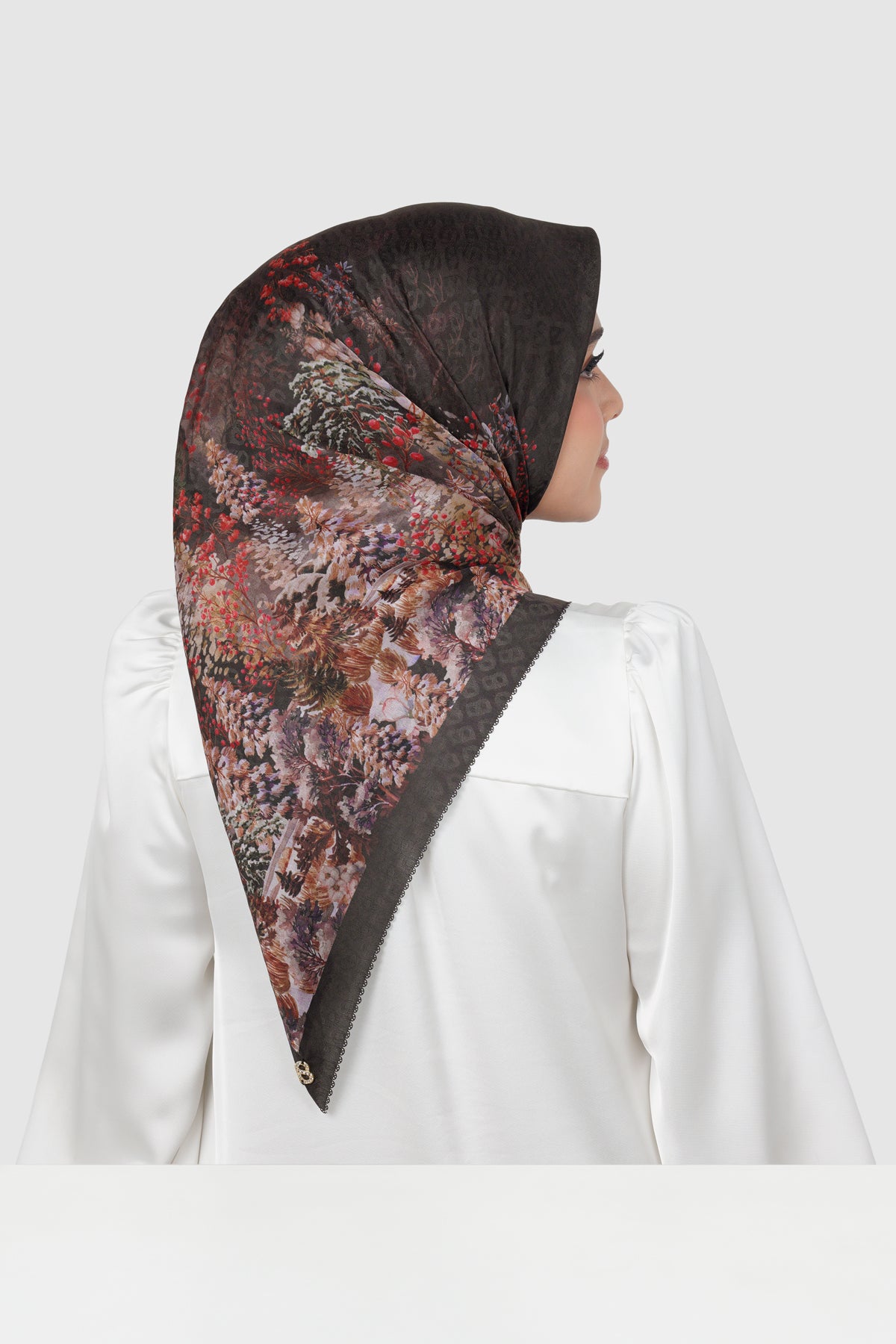 Holiday 3 Jacquard Voile - Root