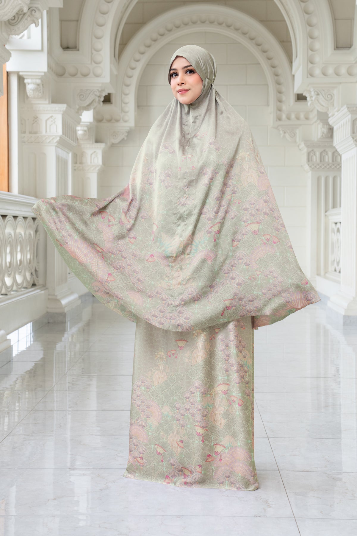 Egypt Prayer Robe - Reed