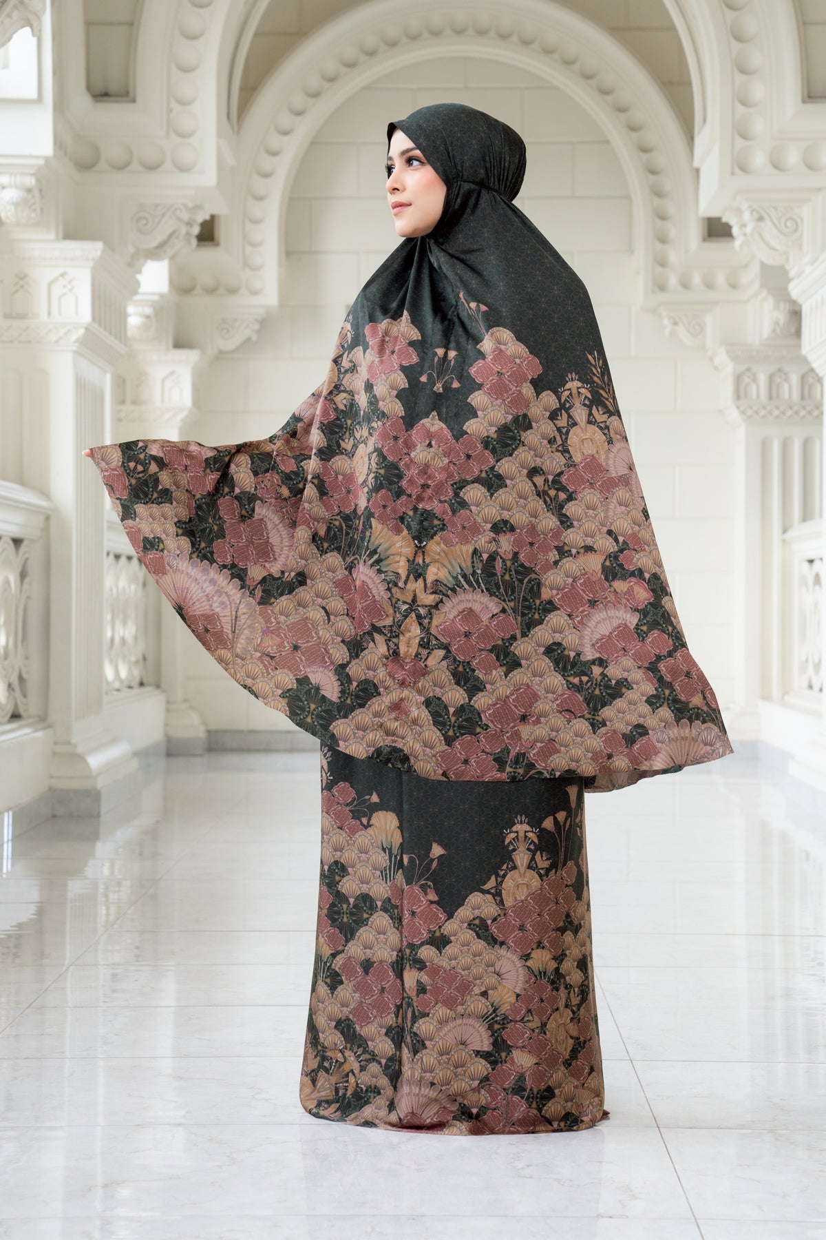 Egypt Prayer Robe - Eclipse