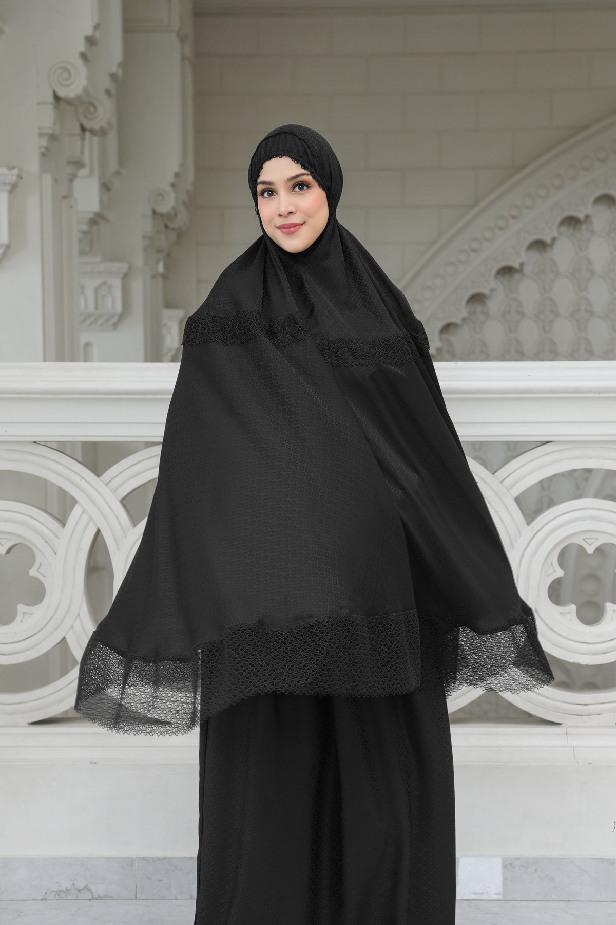 Safa Prayer Robe - Black