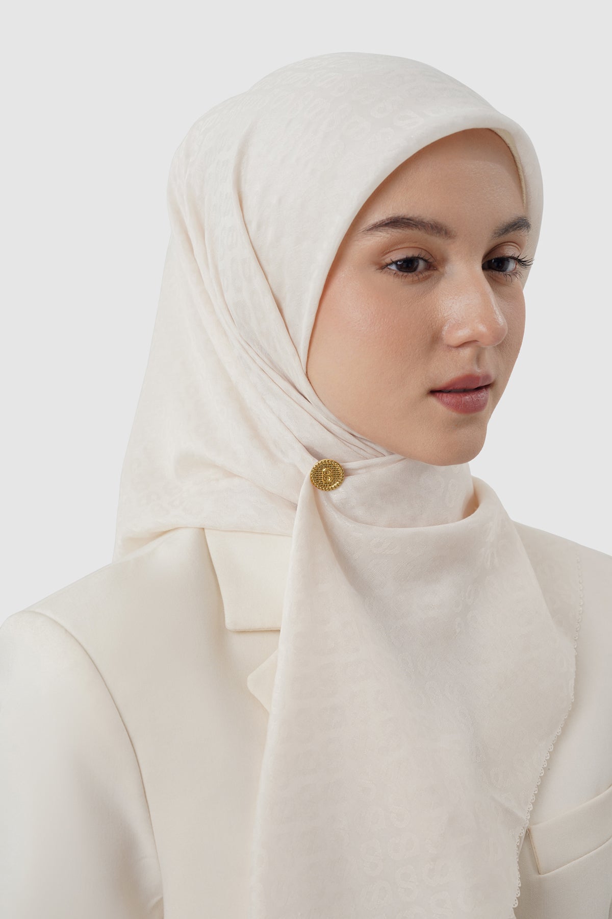 Round Pin Brooch Package 05 - Gold