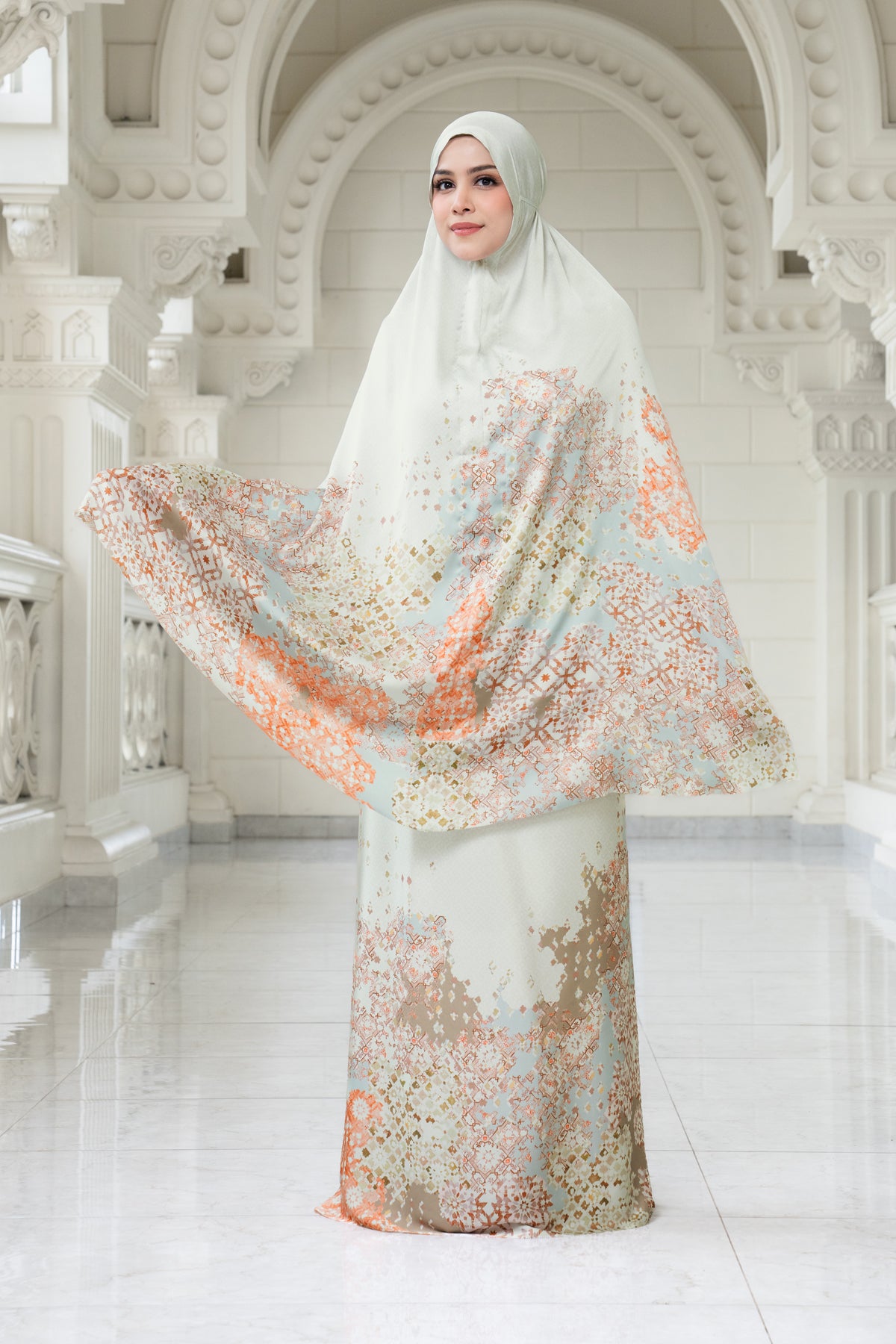 Moroccan Prayer Robe - Ivory