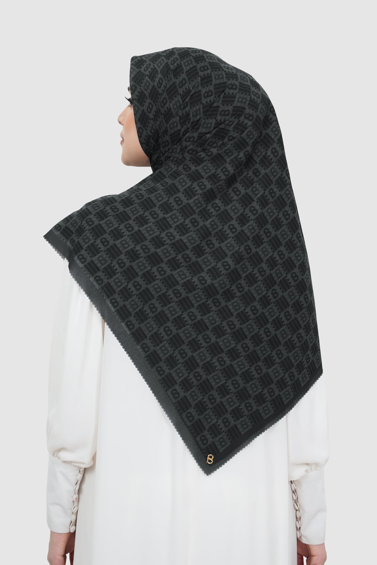Anyam - Pirate Black