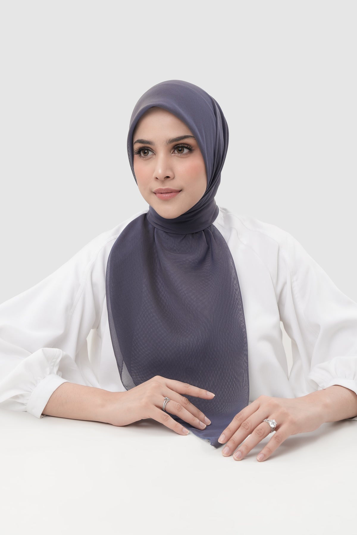 Sunday Square - Indigo