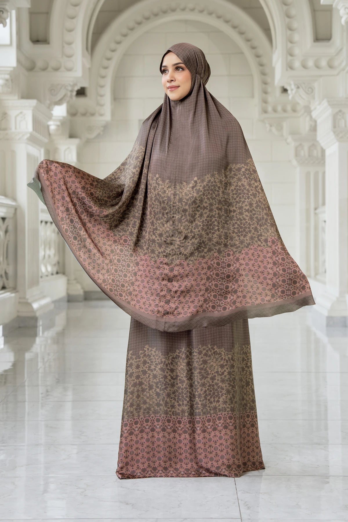 Haramain 2 Prayer Robe - Pecan