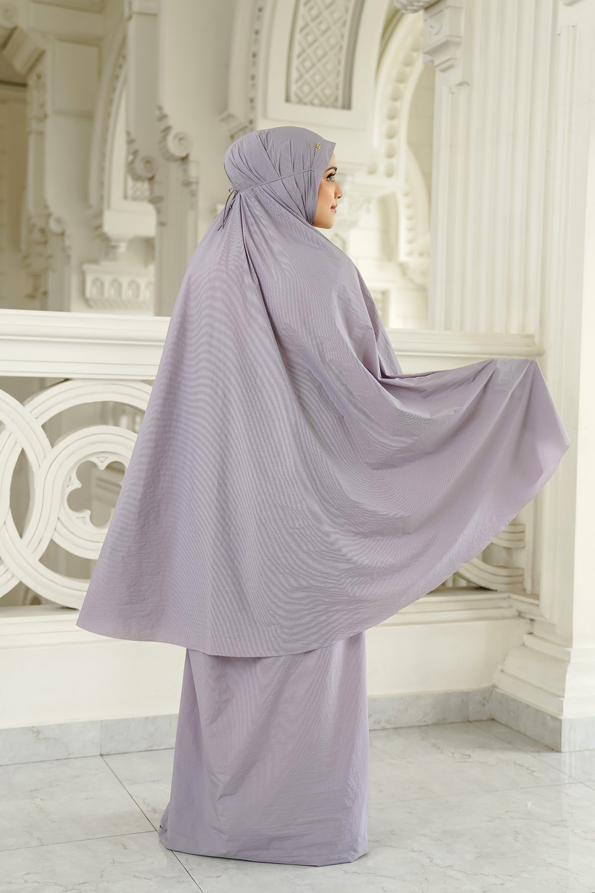 Capsule Prayer Robe - Violet