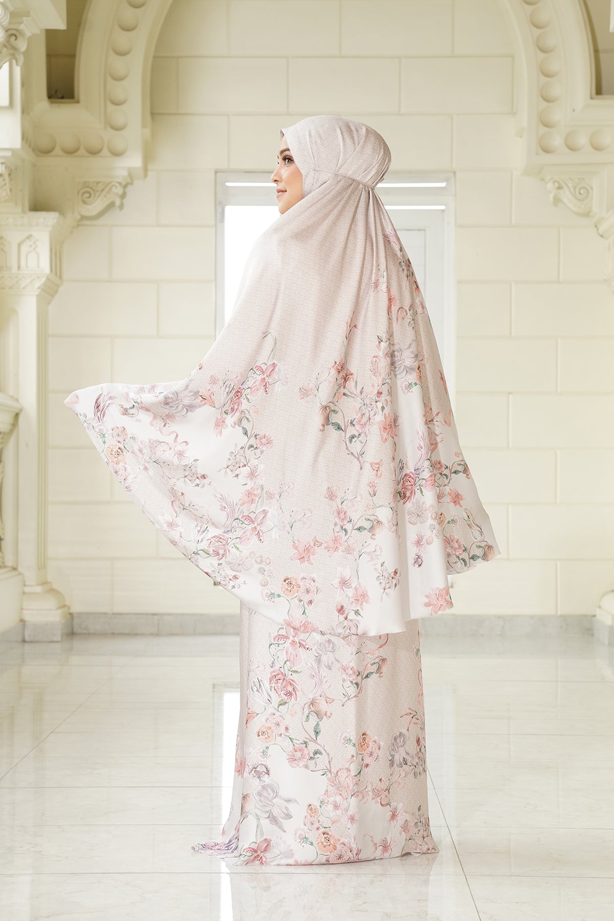 Ra Robe Farra Prayer Robe - Dandelion – Buttonscarves
