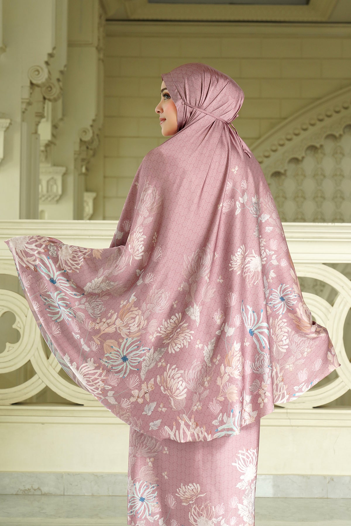 Prayer Robe Hermosa Prayer Robe - Dahlia – Buttonscarves