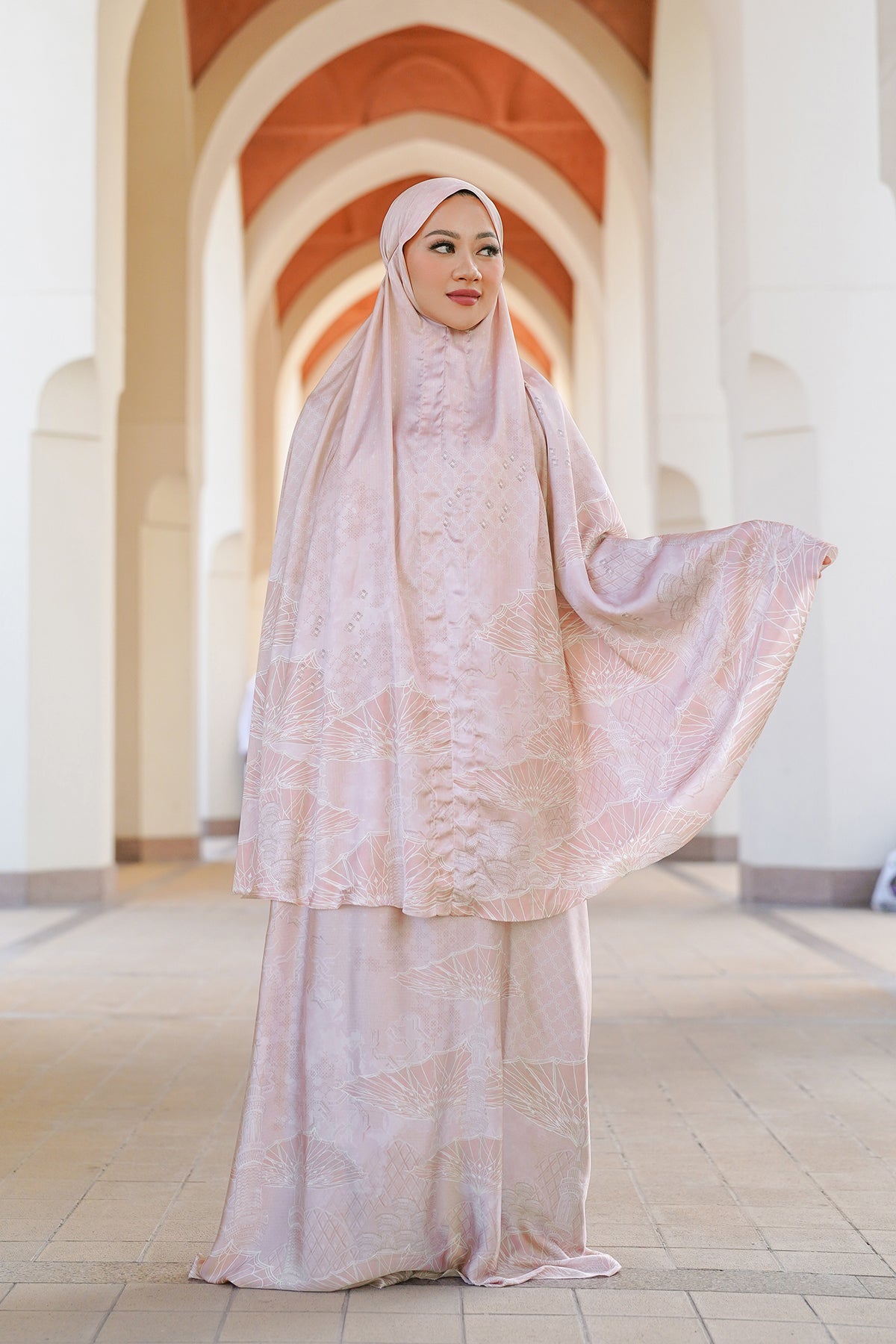 Praying Robe Medina 2 Prayer Robe - Love – Buttonscarves
