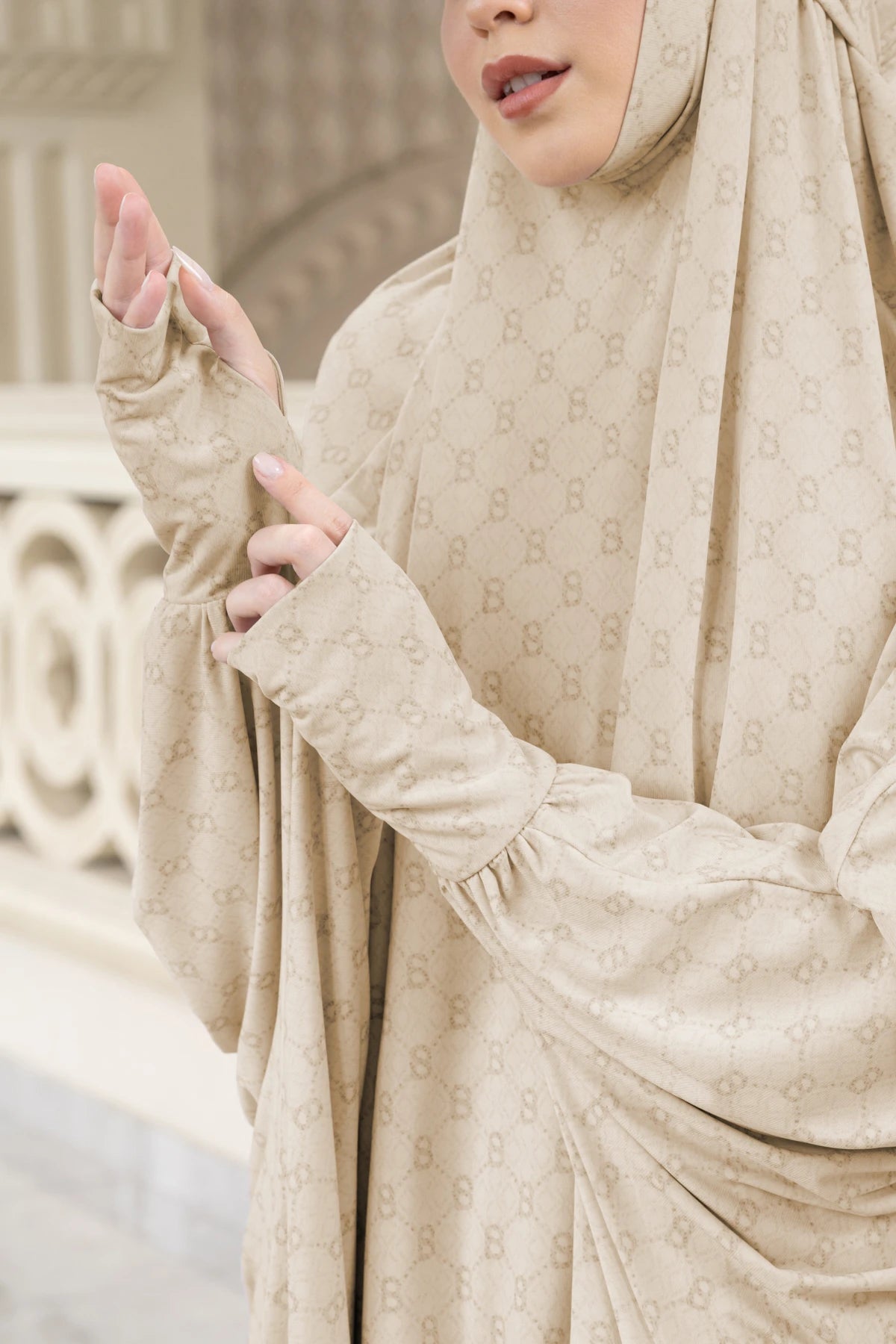 Beverly Prayer Robe - Cream