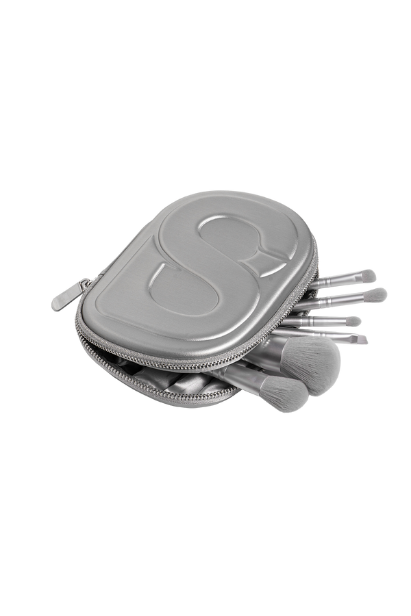 ON-THE-GO BRUSH SET