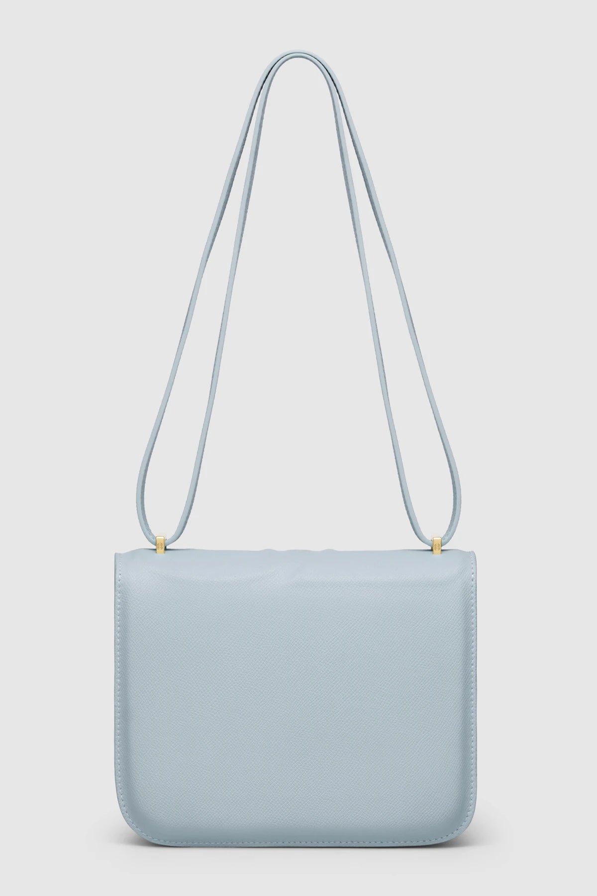 Bagian belakang tas Buttonscarves Alba Bag Medium warna biru