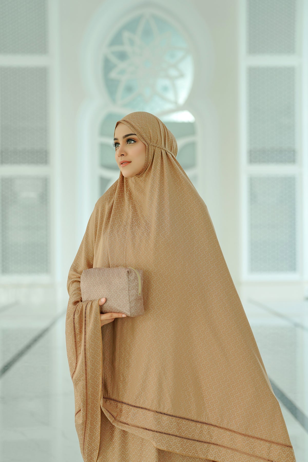 Praying Robe Casa Prayer Robe - Brown Sugar – Buttonscarves