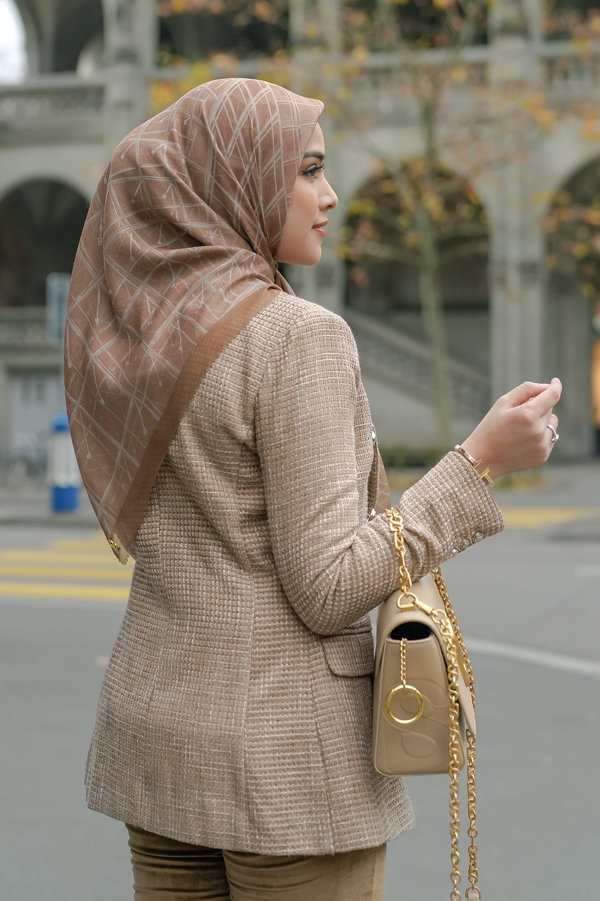 Louvre Genişletilmiş Kare - Buzlu Kahve