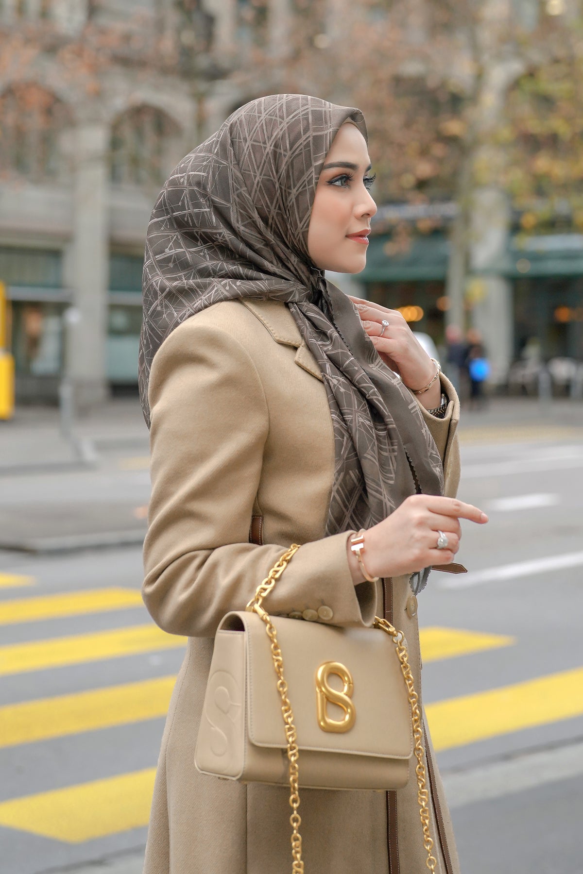 Louvre Genişletilmiş Kare - Tik