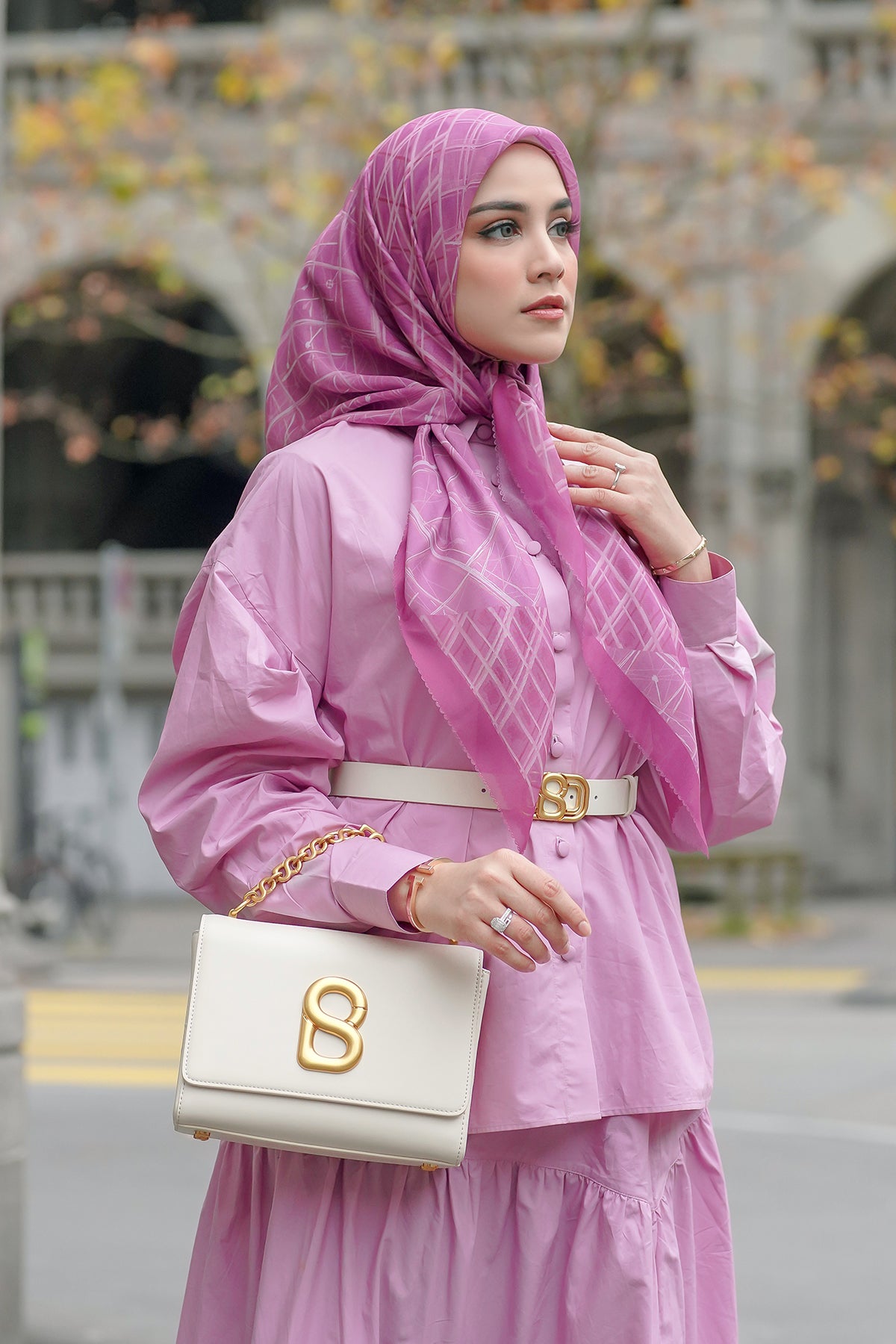 Louvre Extended Square - Rosebloom