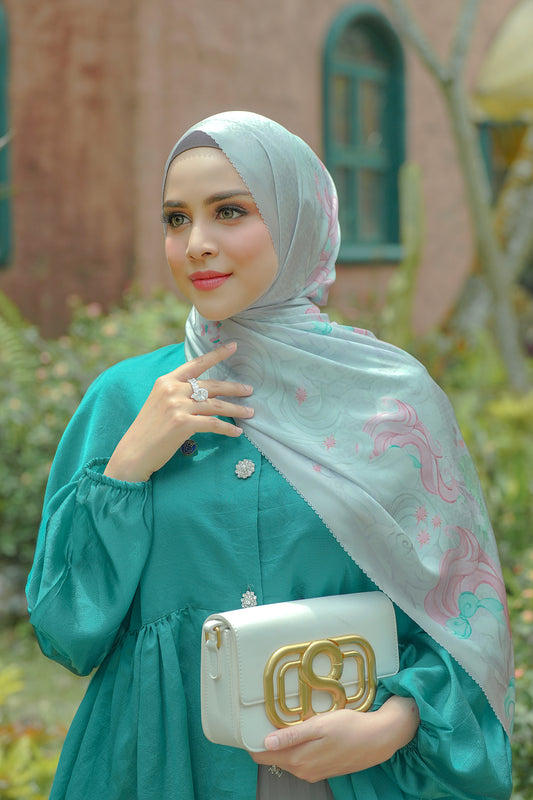 The Friendship Satin Shawl - Sweetie Bell