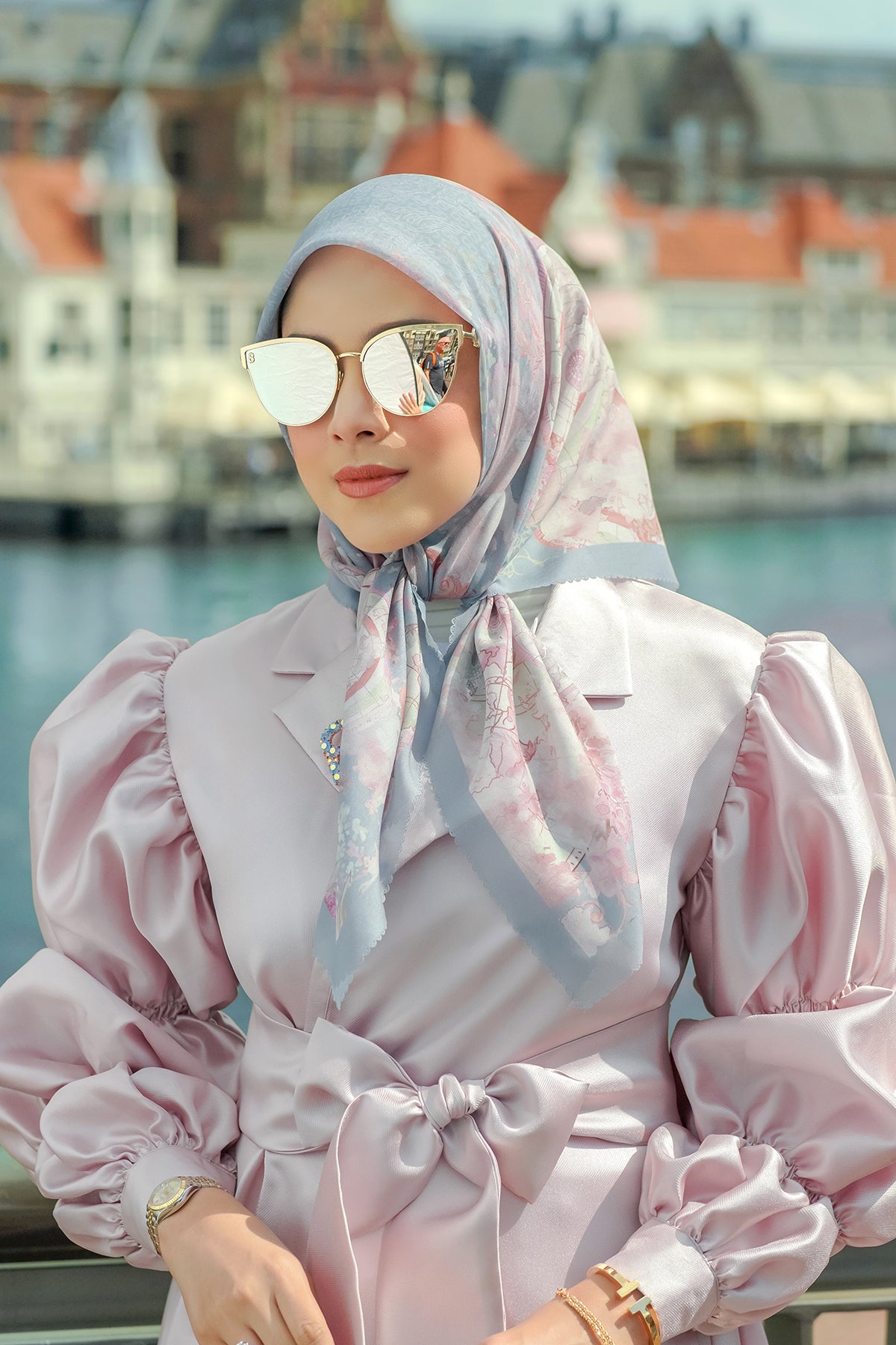 Buton Labuan The Journey Square - Labuan Bajo – Buttonscarves
