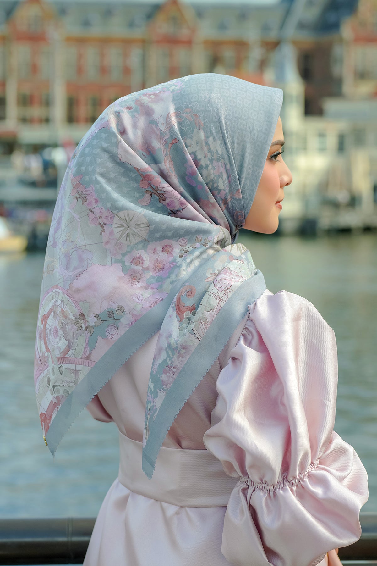 Buton Labuan The Journey Square - Labuan Bajo – Buttonscarves