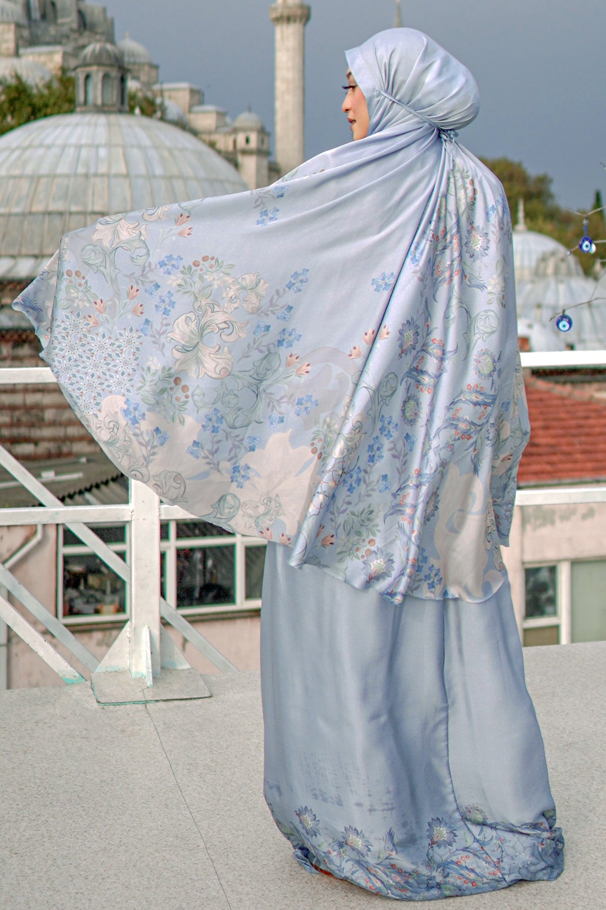 The Topkapi Prayer Robe - Powder Blue – Buttonscarves